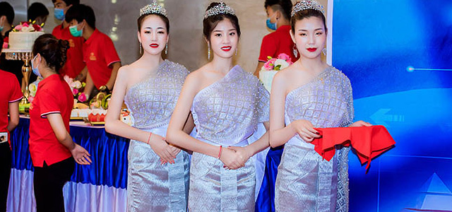华纳公司客服经理团队